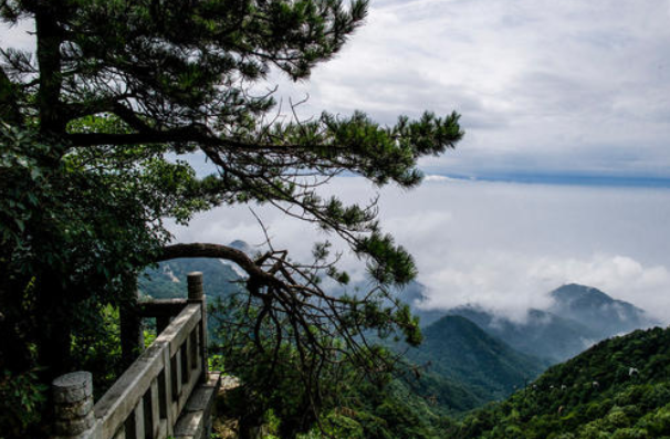 澳納森愿天藍(lán)水清空氣清新